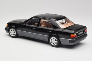 Mercedes 500E W124 Fekete Limitált Kiadás Norev 1:18 183949 Fém – 7. kép a 12-ből