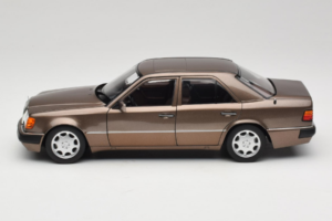 Mercedes 500E W124 Impala Metallic Norev 1:18 183954 Fém – 4. kép a 8-ből