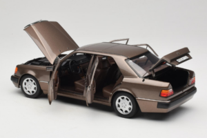 Mercedes 500E W124 Impala Metallic Norev 1:18 183954 Fém – 5. kép a 8-ből