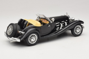 Mercedes 500K Roadster Fekete Bburago 1:18 3020-P2 Fém – 3. kép a 8-ből