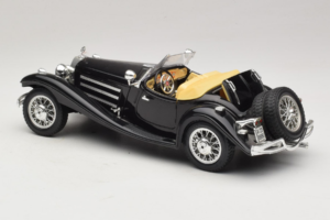 Mercedes 500K Roadster Fekete Bburago 1:18 3020-P2 Fém – 7. kép a 8-ből