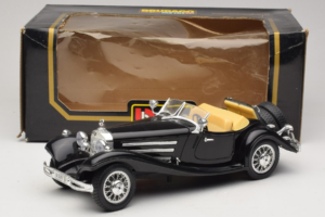 Mercedes 500K Roadster Fekete Bburago 1:18 3020-P2 Fém – 8. kép a 8-ből