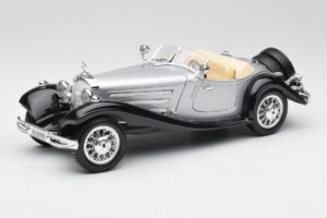 Mercedes 500K Roadster Ezüst Bburago 1:18 3020-M1 Fém