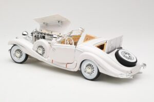 Mercedes 500K Special Roadster Fehér Premiere Edition Maisto 1:18 536055 Fém – 5. kép a 8-ből