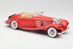 Mercedes 500K Special Roadster Piros Maisto 1:18 56058 Fém – 6. kép a 8-ből