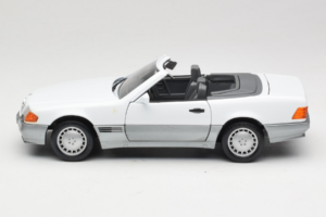 Mercedes 500 SL R129 Fehér Roadtough 1:18 92048 Fém – 4. kép a 8-ből