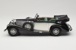 Mercedes 540K Kabrió Fekete Ezüst Cult Models 1:18 CML184-3 Fém – 3. kép a 6-ből