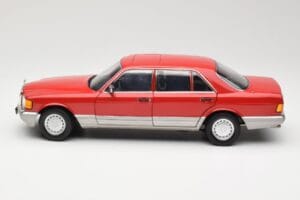 Mercedes 560 SEL W126 Piros Norev 1:18 183463 Fém – 4. kép a 8-ből