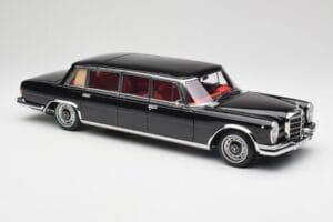 Mercedes 600 Pullman W100 Fekete NZG 1:18 1071/50 Fém – 6. kép a 8-ből