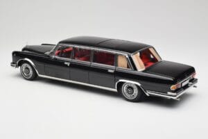 Mercedes 600 Pullman W100 Fekete NZG 1:18 1071/50 Fém – 7. kép a 8-ből