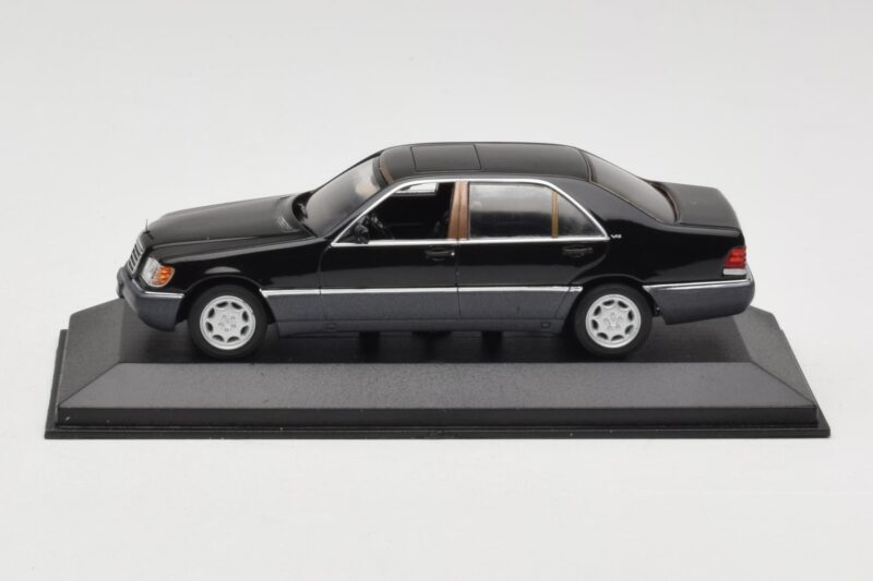 Mercedes 600 SEL W140 Black Metallic Minichamps 1:43 Mercedes 600 SEL W140 Black Metallic Minichamps 1:43 940035400 Fém