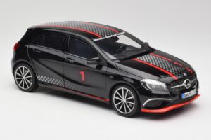 Mercedes A-Class W176 AMG Fekete Norev 1:18 183596 Fém – 6. kép a 8-ből