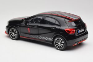 Mercedes A-Class W176 AMG Fekete Norev 1:18 183596 Fém – 7. kép a 8-ből