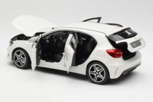 Mercedes A-Class W176 Cirrus Fehér Norev 1:18 B66960126 Fém – 5. kép a 8-ből