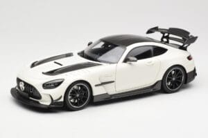 Mercedes AMG GT C190 Black Series Diamond White Metallic Minichamps 1:18 110032020 Fém