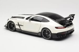 Mercedes AMG GT C190 Black Series Diamond White Metallic Minichamps 1:18 110032020 Fém – 7. kép a 8-ből