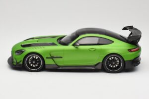 Mercedes AMG GT C190 Black Series Green Hell Magno Minichamps 1:18 155032020 Fém – 3. kép a 6-ből