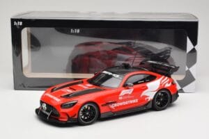 Mercedes AMG GT C190 Black Series Safety Car F1 2022 Minichamps 1:18 155032090 Fém – 6. kép a 6-ből