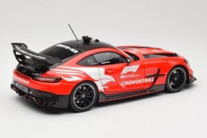 Mercedes AMG GT C190 Black Series Safety Car F1 2024 Minichamps 1:18 110032090 Fém – 3. kép a 8-ből