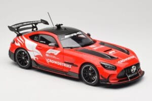 Mercedes AMG GT C190 Black Series Safety Car F1 2024 Minichamps 1:18 110032090 Fém – 6. kép a 8-ből