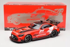 Mercedes AMG GT C190 Black Series Safety Car F1 2024 Minichamps 1:18 110032090 Fém – 8. kép a 8-ből