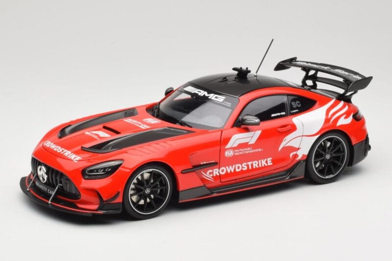 Mercedes AMG GT C190 Black Series Safety Car F1 2024 Minichamps 1:18 110032090 Fém
