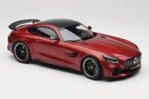 Mercedes AMG GT R C190 Jupiter Red Metallic Minichamps 1:18 155036027 Fém – 4. kép a 6-ből