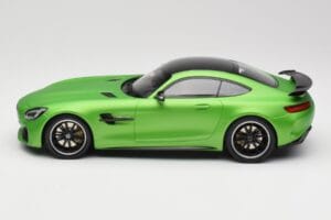 Mercedes AMG GT R C190 Matt Zöld Minichamps 1:18 155036020 Fém – 3. kép a 6-ből