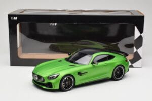 Mercedes AMG GT R C190 Matt Zöld Minichamps 1:18 155036020 Fém – 6. kép a 6-ből