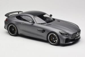 Mercedes AMG GT R C190 Matt Szürke Metál Minichamps 1:18 155036026 Fém – 4. kép a 6-ből