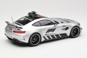 Mercedes AMG GT R C190 Safety Car F1 2019 Minichamps 1:18 155036090 Fém – 2. kép a 6-ből