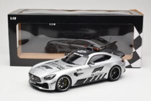 Mercedes AMG GT R C190 Safety Car F1 2019 Minichamps 1:18 155036090 Fém – 6. kép a 6-ből