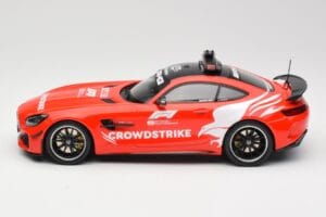 Mercedes AMG GT R C190 Safety Car F1 2021 Minichamps 1:18 155036095 Fém – 3. kép a 6-ből