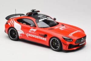 Mercedes AMG GT R C190 Safety Car F1 2021 Minichamps 1:18 155036095 Fém – 4. kép a 6-ből