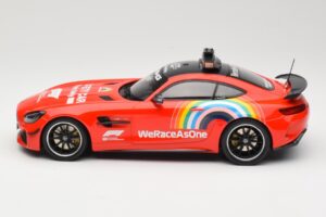 Mercedes AMG GT R C190 Safety Car F1 Mugello GP 2020 Minichamps 1:18 155036094 Fém – 3. kép a 6-ből