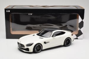 Mercedes AMG GT R C190 Fehér Metál Minichamps 1:18 155036028 Fém – 6. kép a 6-ből