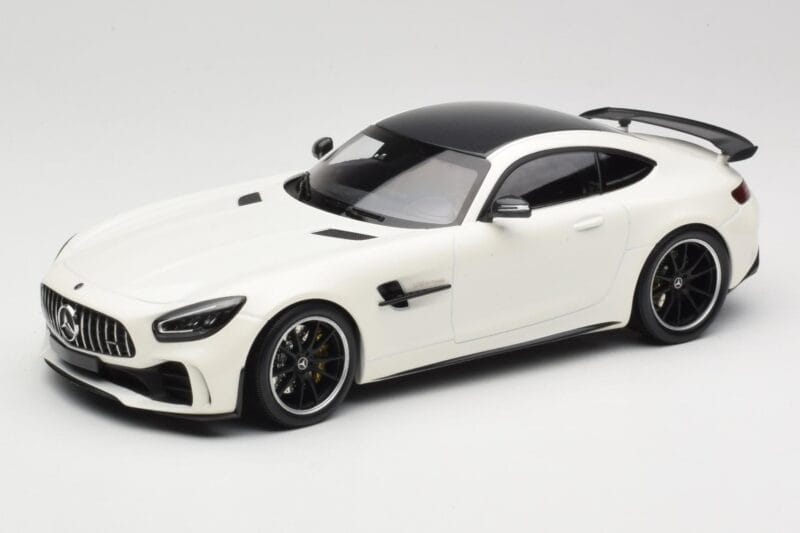 Mercedes AMG GT R C190 Fehér Metál Minichamps 1:18 155036028 Fém