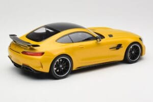 Mercedes AMG GT R C190 Sárga Minichamps 1:18 155036021 Fém – 2. kép a 6-ből
