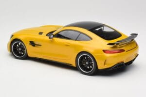 Mercedes AMG GT R C190 Sárga Minichamps 1:18 155036021 Fém – 5. kép a 6-ből
