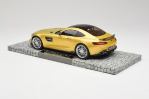 Mercedes Brabus AMG GT S C190 600 Desert Arany Minichamps 1:18 107032522 Fém – 5. kép a 6-ből