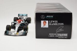 Mercedes AMG Petronas Motorsport W10 #44 L. Hamilton Winner Monaco GP 2019 Minichamps 1:18 110190644 Fém – 6. kép a 6-ből