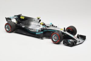 Mercedes AMG Petronas W08 V. Rossi Ride Swap Valencia December 2019 Minichamps 1:18 110191746 Fém – 4. kép a 6-ből