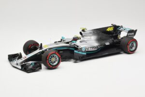 Mercedes AMG Petronas W08 V. Rossi Ride Swap Valencia December 2019 Minichamps 1:18 110191746 Fém