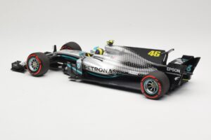 Mercedes AMG Petronas W08 V. Rossi Ride Swap Valencia December 2019 Minichamps 1:18 110191746 Fém – 5. kép a 6-ből