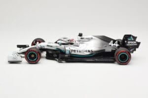 Mercedes AMG Petronas W10 #44 L. Hamilton Winner German GP 2019 Minichamps 1:18 110191144 Fém – 3. kép a 6-ből