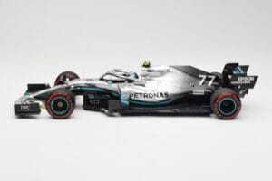 Mercedes AMG Petronas W10 #77 V. Bottas British GP 2019 Minichamps 1:18 110191077 Fém – 3. kép a 6-ből