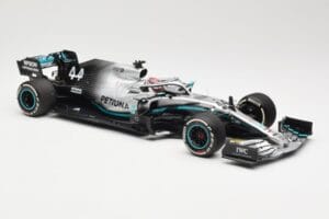 Mercedes AMG Petronas W10 EQ Power+ #44 L. Hamilton USA GP F1 World Champion 2019 Minichamps 1:18 110191844 Fém – 5. kép a 7-ből