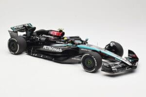 Mercedes AMG Petronas W15 E Performance #44 L. Hamilton 2024 Minichamps 1:18 110240144 Fém – 4. kép a 6-ből