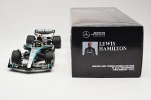 Mercedes AMG Petronas W15 E Performance #44 L. Hamilton 2024 Minichamps 1:18 110240144 Fém – 6. kép a 6-ből