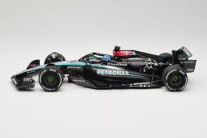 Mercedes AMG Petronas W15 E Performance #63 G. Russell Winner Austrian GP 2024 Minichamps 1:18 110241163 Fém – 3. kép a 6-ből